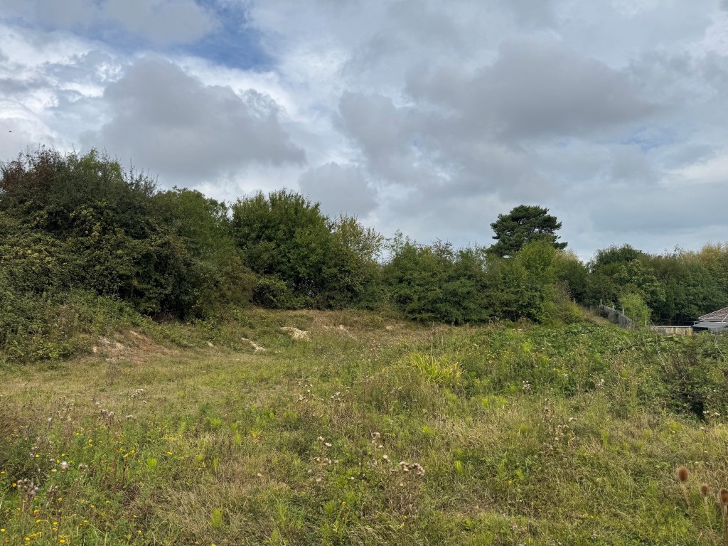 Lot: 73 - LAND WITH CONSENT FOR TWO THREE-BEDROOM HOLIDAY BUNGALOWS -